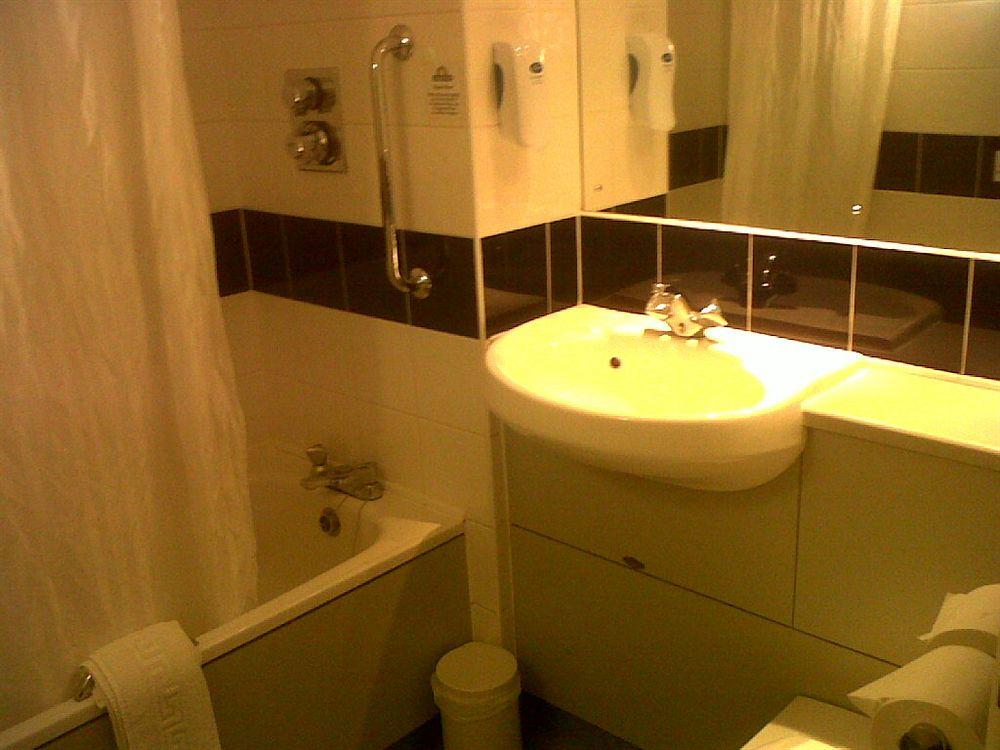 Days Inn Michaelwood M5 Falfield Zewnętrze zdjęcie