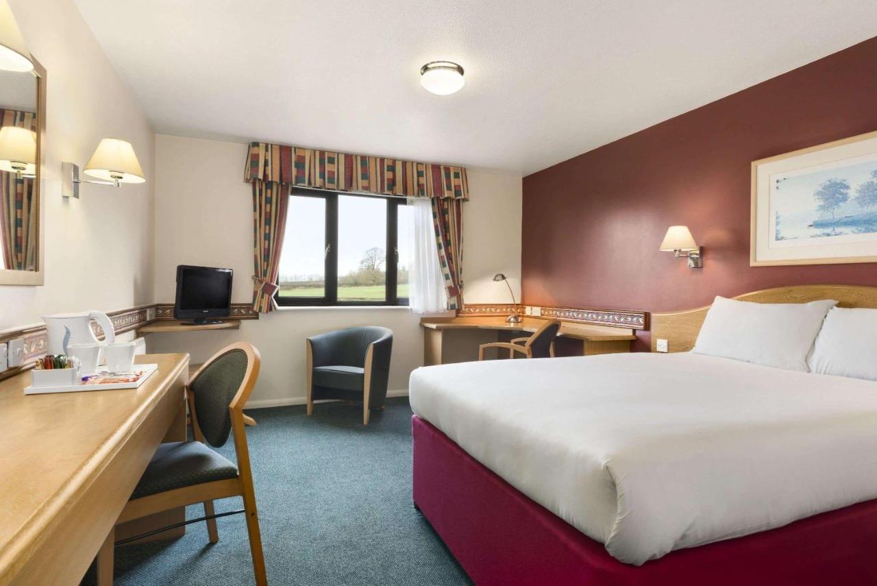 Days Inn Michaelwood M5 Falfield Zewnętrze zdjęcie