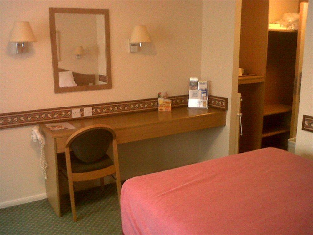 Days Inn Michaelwood M5 Falfield Zewnętrze zdjęcie