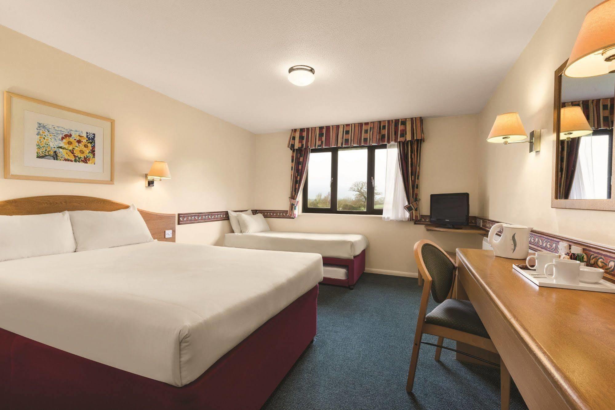 Days Inn Michaelwood M5 Falfield Zewnętrze zdjęcie
