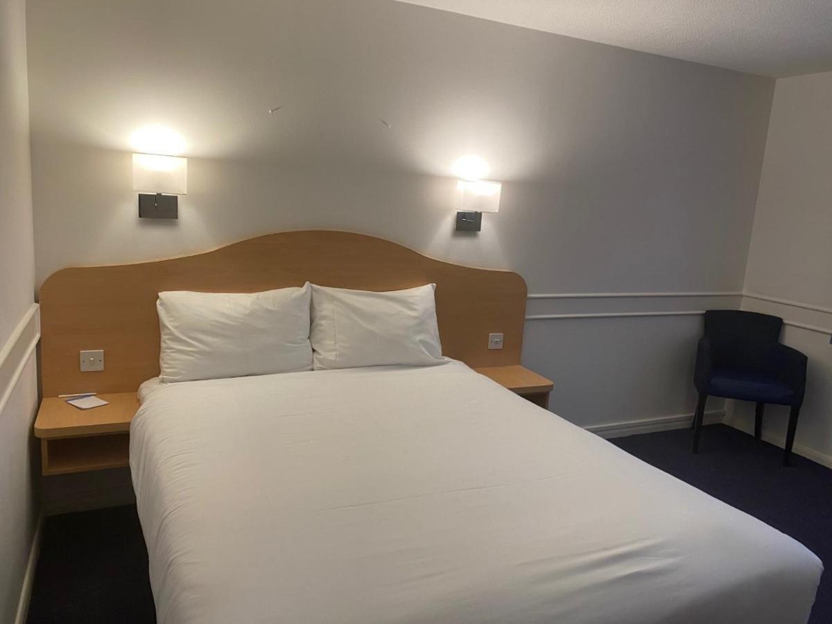 Days Inn Michaelwood M5 Falfield Zewnętrze zdjęcie