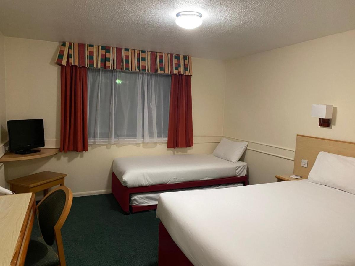 Days Inn Michaelwood M5 Falfield Zewnętrze zdjęcie