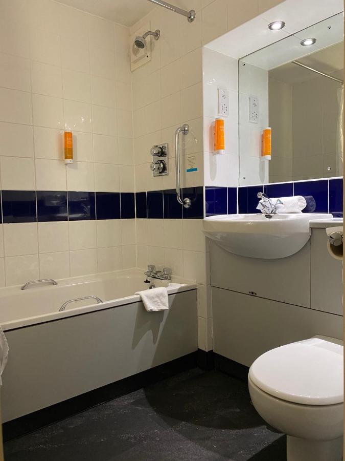 Days Inn Michaelwood M5 Falfield Zewnętrze zdjęcie